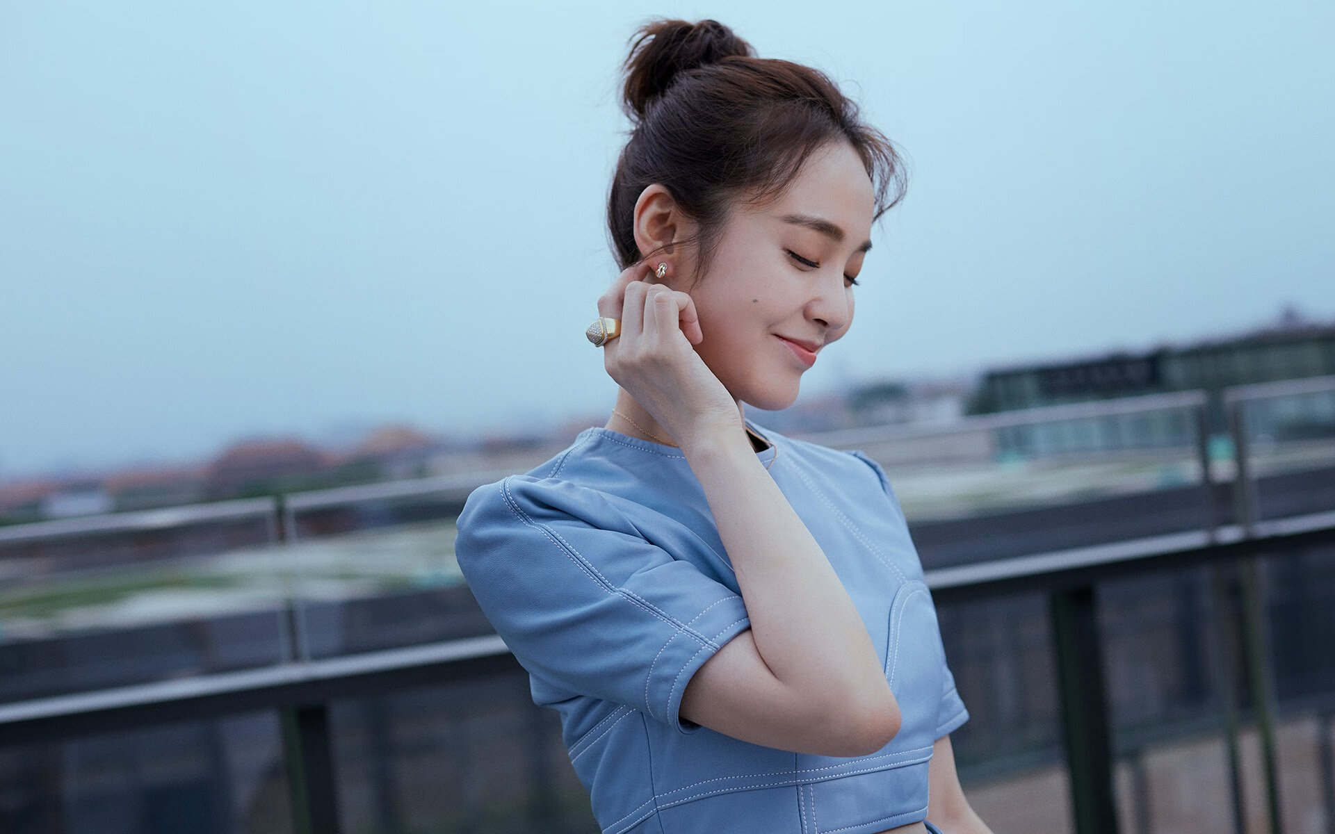 德赢体育app下载安装官方正版-赛季中场重轮换战略是否减少大比分崩塌风险，中场换人算次数吗